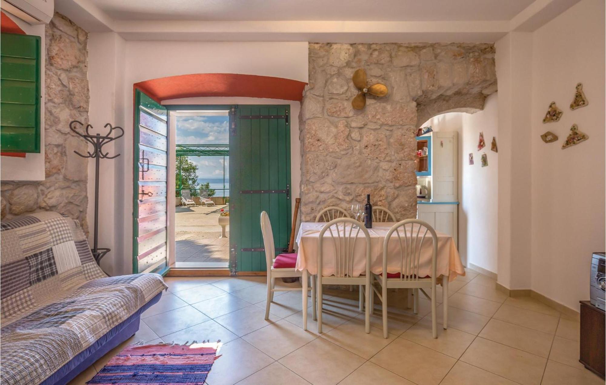 Awesome Home In Podgora With Kitchen Luaran gambar
