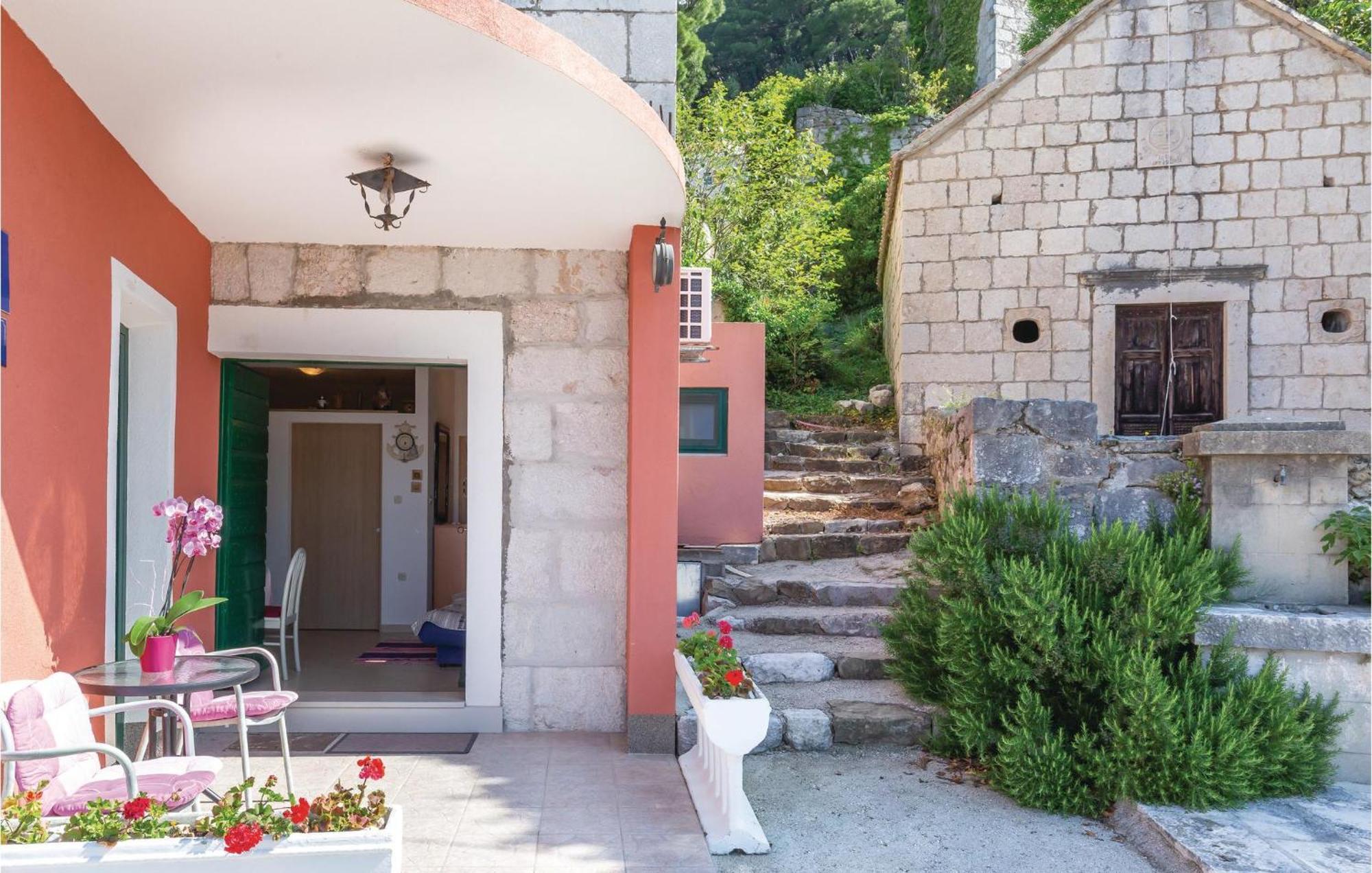 Awesome Home In Podgora With Kitchen Luaran gambar