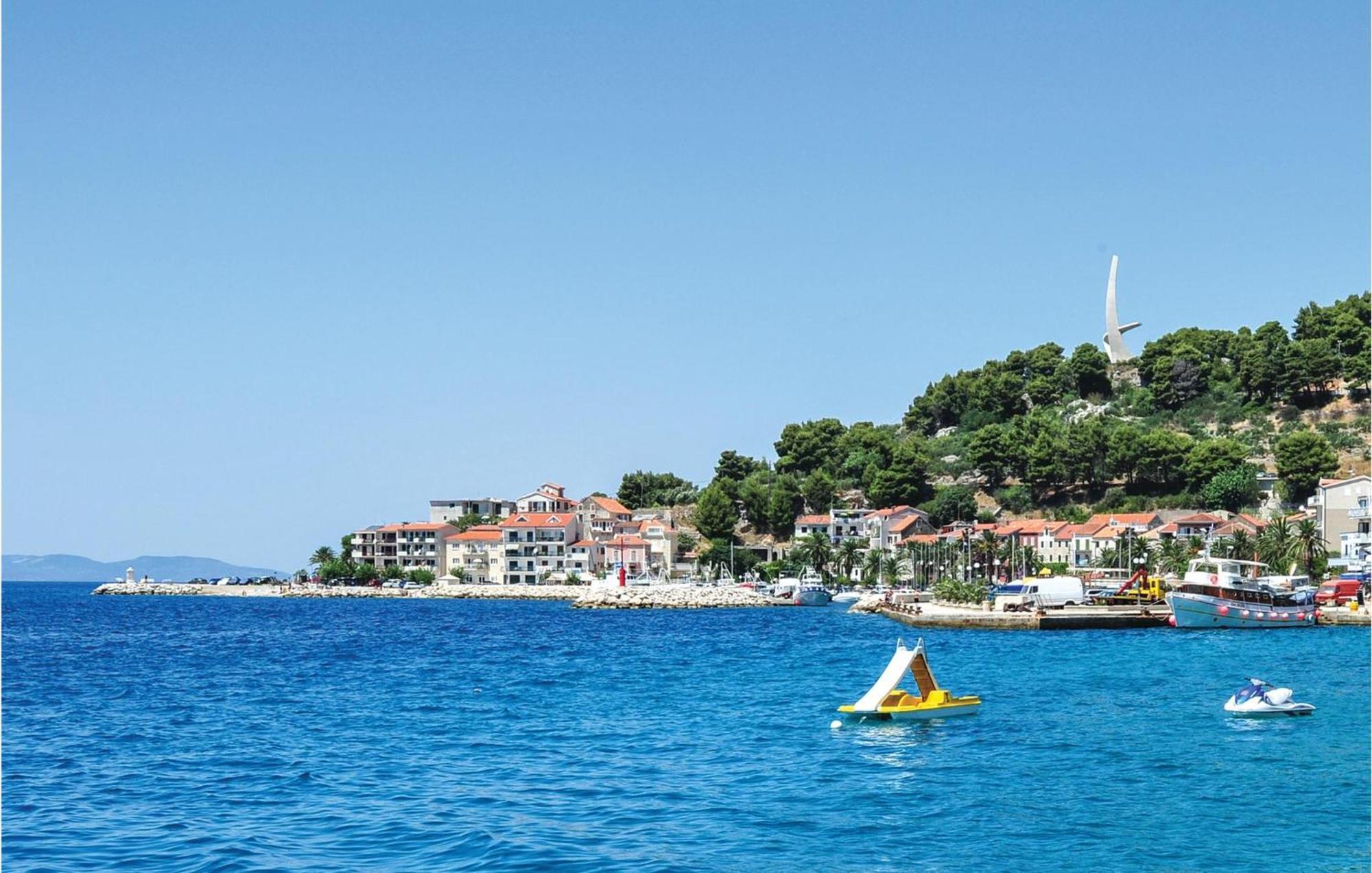 Awesome Home In Podgora With Kitchen Luaran gambar