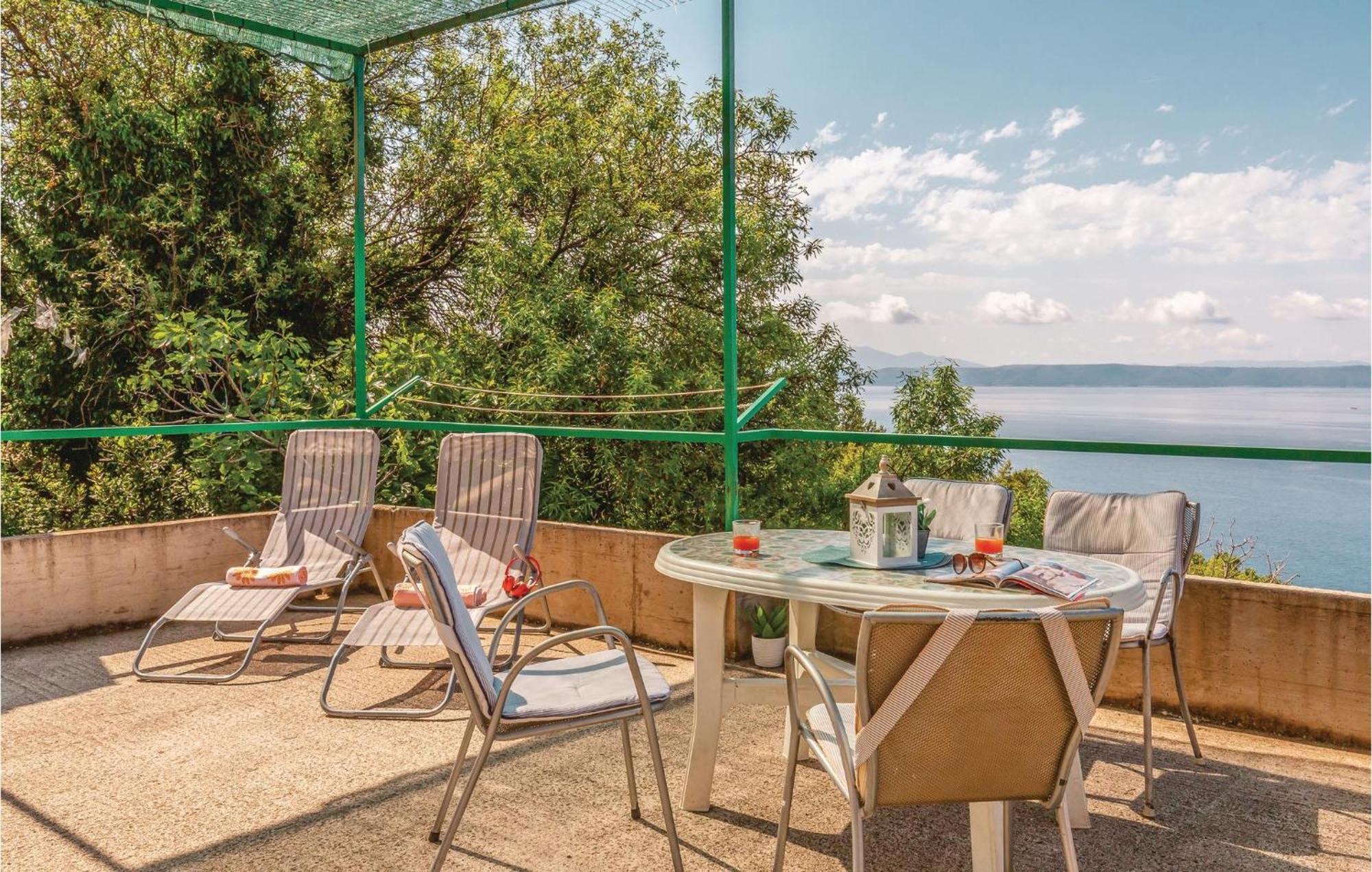 Awesome Home In Podgora With Kitchen Luaran gambar